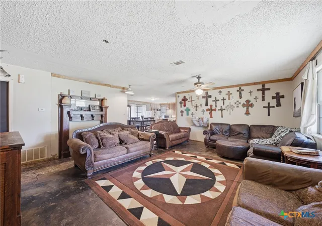 Photo 4 of Single family home for sale at 3122 Gun Clb Rd, Temple, TX 76501 | MLS# 615062 | Listing updated on 2026-09-08