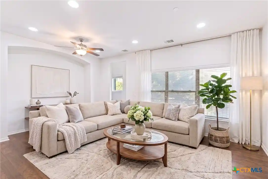 Photo 2 of Sale Pending at 208 Birch Oak Ln, Georgetown, TX 78628 | MLS# 614997 | Listing updated on 2026-10-28