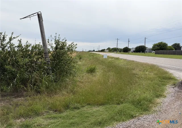 Photo 3 of Sale Pending at 1250 County Rd 141, Georgetown, TX 78626 | MLS# 615064 | Listing updated on 2026-08-05