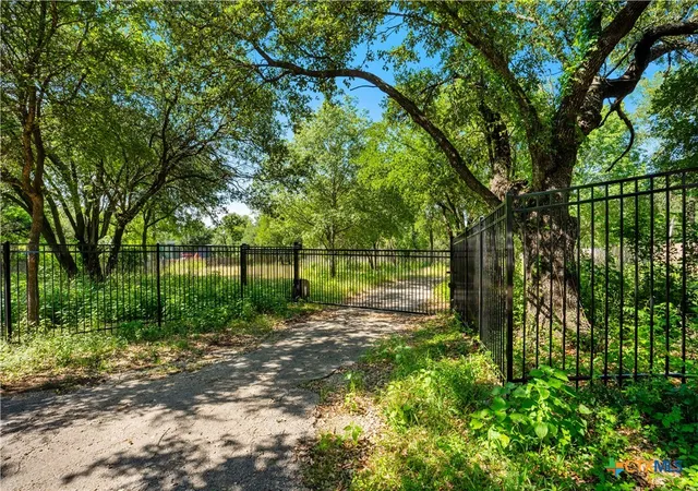 Photo 4 of Land for sale at 13560 Rocky Ln, Belton, TX 76513 | MLS# 615015 | Listing updated on 2026-08-11