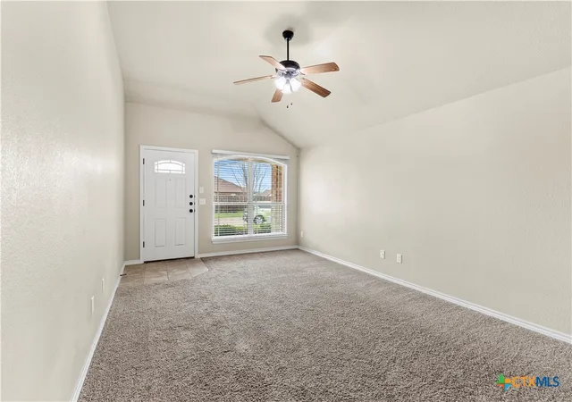 Listing Photo 4 - Condo for sale in building located at 4310 Hunters Pl Dr, Killeen, TX 76549