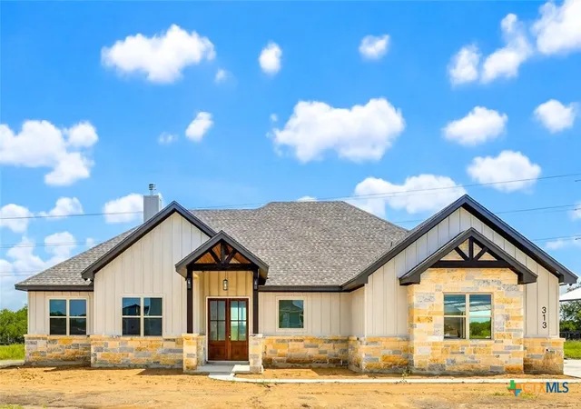 Photo 1 of Single family home for sale at 313 Farmhouse Dr, Marion, TX 78124 | MLS# 615182 | Listing updated on 2026-09-08