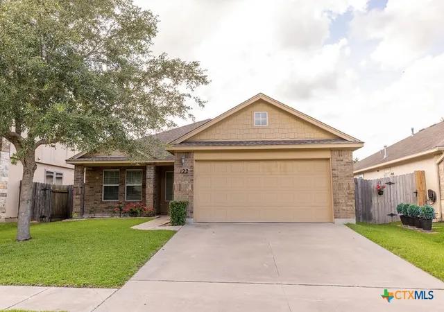 Photo 2 of Single family home for sale at 122 Cobble Stone Ct, Victoria, TX 77904 | MLS# 614788 | Listing updated on 2026-09-16
