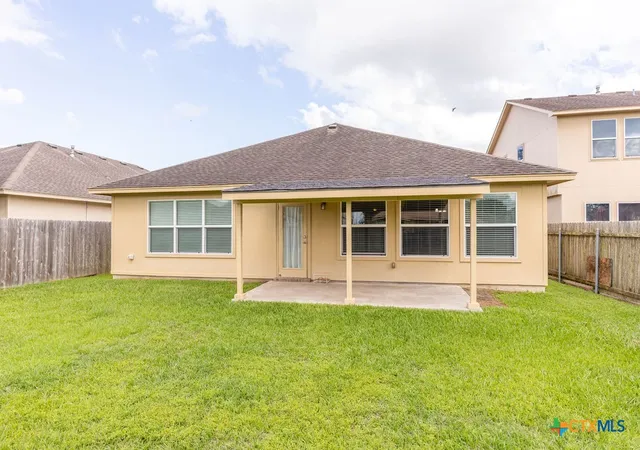 Photo 3 of Single family home for sale at 122 Cobble Stone Ct, Victoria, TX 77904 | MLS# 614788 | Listing updated on 2026-09-16