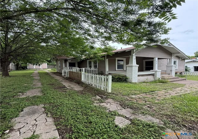 Photo 1 of Sale Pending at 816 N 2nd Street, Temple, TX 76501 | MLS# 615209 | Listing updated on 2026-09-10