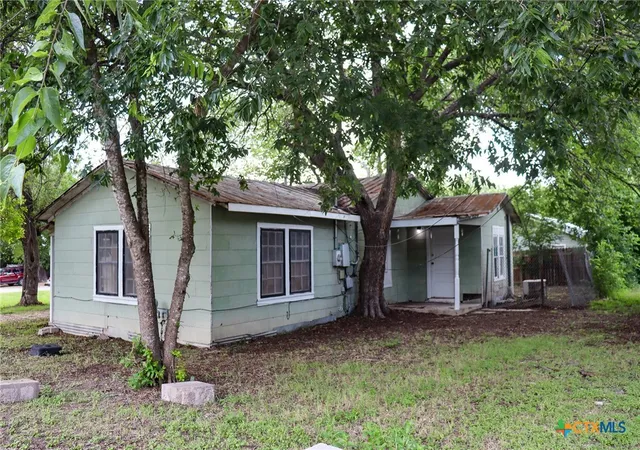 Photo 3 of Single family home for sale at 803 3rd Street, Lockhart, TX 78644 | MLS# 615017 | Listing updated on 2026-08-07