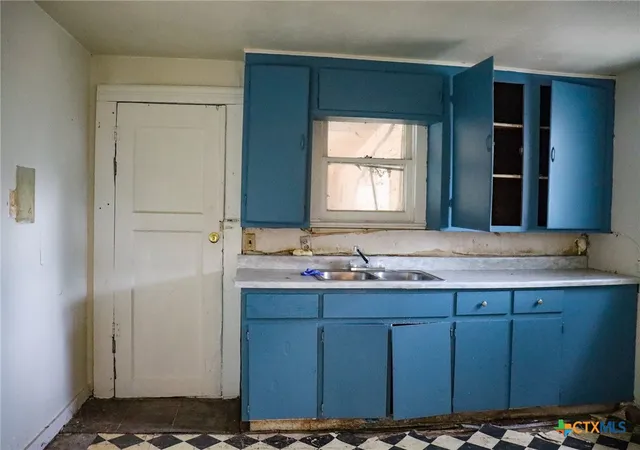 Photo 3 of Single family home for sale at 803 3rd Street, Lockhart, TX 78644 | MLS# 615017 | Listing updated on 2026-08-07