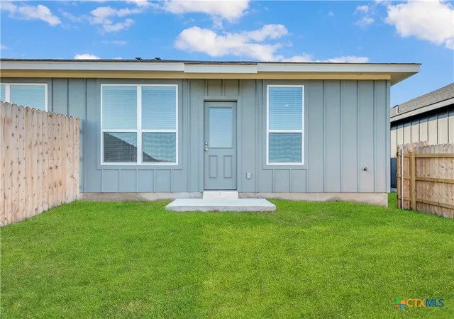 Photo 2 of House for sale at 639 Pacific Crst Trl, Copperas Cove, TX 76522 | MLS# 615103 | Listing updated on 2026-09-01