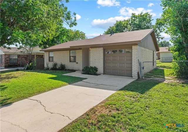 Photo 3 of Sale Pending at 1707 Hammond Dr, Killeen, TX 76543 | MLS# 615264 | Listing updated on 2026-09-01