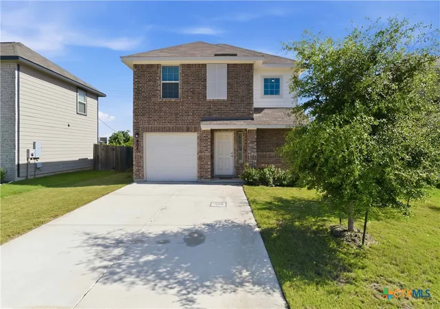 Photo 2 of Single family home for sale at 604 Saxon St, Seguin, TX 78155 | MLS# 615262 | Listing updated on 2026-08-25