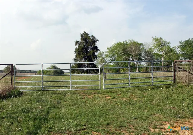 Photo 1 of Land for sale at 3223 Old Kelley Rd, Lockhart, TX 78644 | MLS# 615360 | Listing updated on 2026-09-02