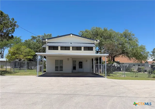 Photo 2 of Single family home for sale at 1303 Cyn Edge, Canyon Lake, TX 78133 | MLS# 614895 | Listing updated on 2026-09-02