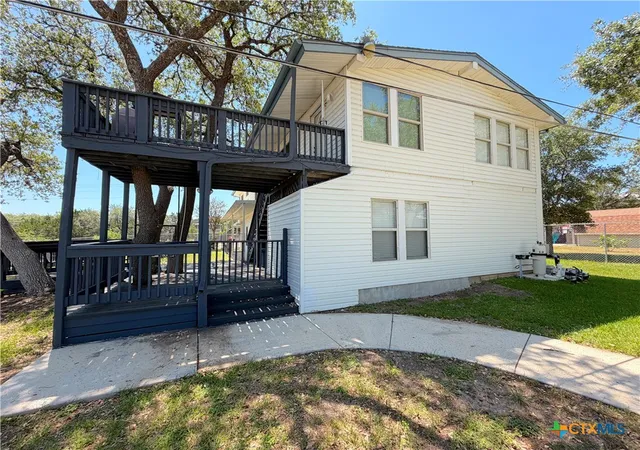 Photo 3 of Single family home for sale at 1303 Cyn Edge, Canyon Lake, TX 78133 | MLS# 614895 | Listing updated on 2026-09-02