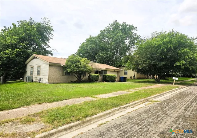 Photo 3 of Single family home for sale at 1203 Curry Ave, Copperas Cove, TX 76522 | MLS# 615808 | Listing updated on 2026-08-30