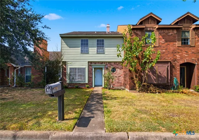 Photo 1 of Townhouse for sale at 3 Northshire St, Victoria, TX 77904 | MLS# 615800 | Listing updated on 2026-09-08