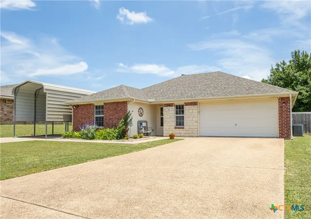 Photo 1 of Single family home for sale at 1180 Squire Dr, Belton, TX 76513 | MLS# 615651 | Listing updated on 2026-10-01