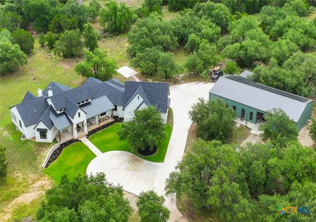 Photo 1 of Single family home for sale at 7670 Shiny Top Ranch Ln, Salado, TX 76571 | MLS# 615708 | Listing updated on 2026-09-11