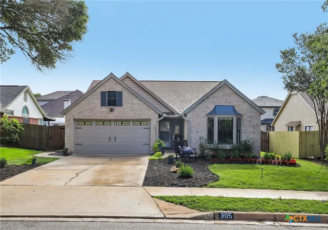 Photo 1 of Single family home for sale at 305 Hornbean Ln, Cibolo, TX 78108 | MLS# 615951 | Listing updated on 2026-06-16