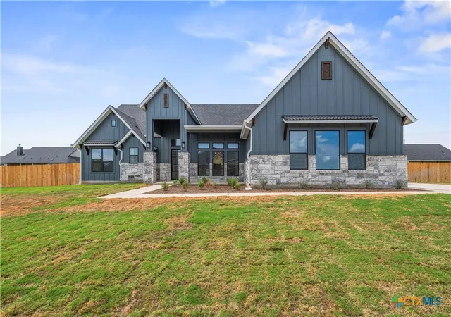 Photo 1 of Single family home for sale at 6775 Kings Ml Dr, Salado, TX 76571 | MLS# 615892 | Listing updated on 2026-09-09