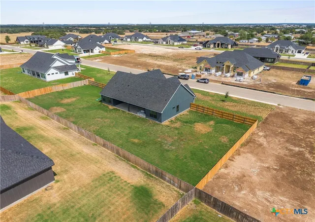 Photo 3 of Single family home for sale at 6775 Kings Ml Dr, Salado, TX 76571 | MLS# 615892 | Listing updated on 2026-09-09
