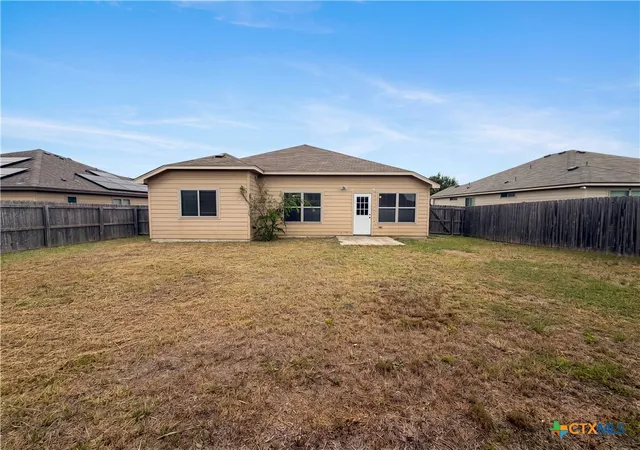 Photo 4 of Single family home for sale at 1023 Roanoke Dr, Temple, TX 76504 | MLS# 616230 | Listing updated on 2026-10-05