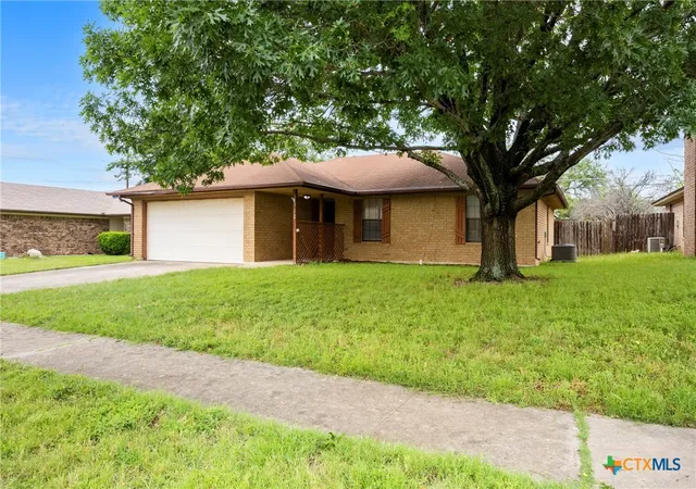 Photo 2 of Sale Pending at 312 Saddle Dr, Copperas Cove, TX 76522 | MLS# 615818 | Listing updated on 2026-09-04