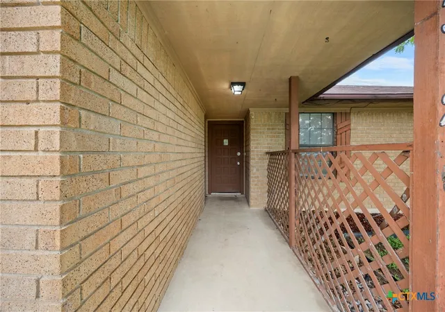 Photo 3 of Sale Pending at 312 Saddle Dr, Copperas Cove, TX 76522 | MLS# 615818 | Listing updated on 2026-09-04