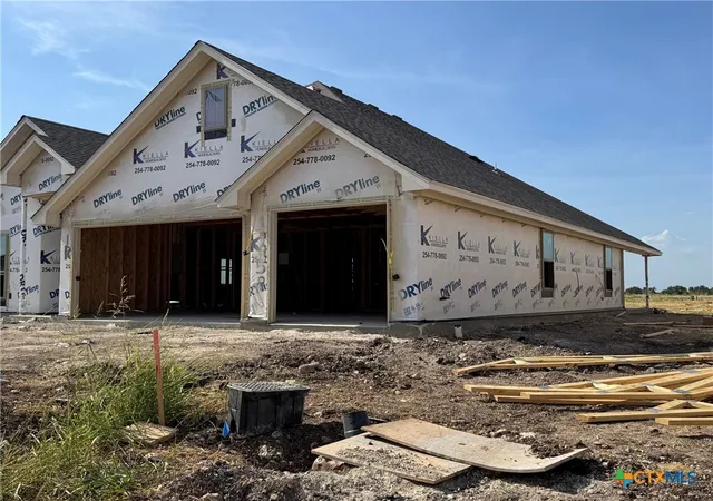 Photo 3 of Sale Pending at 10258 Kimberlite Dr, Temple, TX 76502 | MLS# 615848 | Listing updated on 2026-09-01