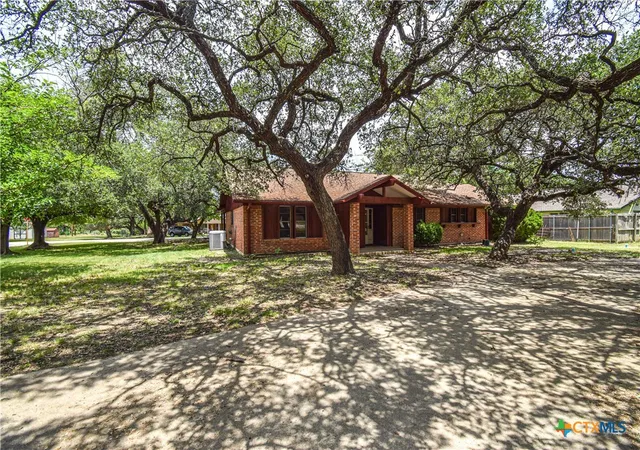 Photo 2 of Single family home for sale at 4300 Tahuaya Dr, Harker Heights, TX 76548 | MLS# 616368 | Listing updated on 2026-09-04