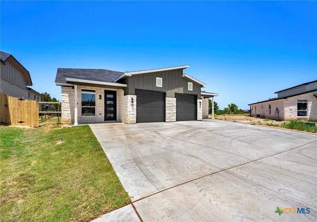Photo 1 of Townhouse for sale at 1301 Lone Pine Way, Killeen, TX 76543 | MLS# 616357 | Listing updated on 2026-09-12
