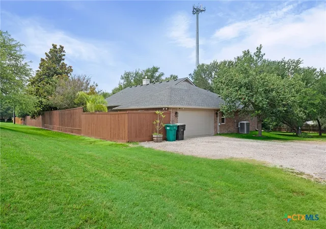 Photo 3 of Sale Pending at 68 Richland Dr, Belton, TX 76513 | MLS# 616168 | Listing updated on 2026-09-23