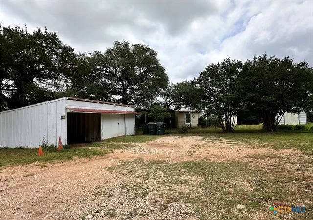 Photo 2 of Manufactured home for sale at 1712 Hofheinz St, San Marcos, TX 78666 | MLS# 615933 | Listing updated on 2026-09-11