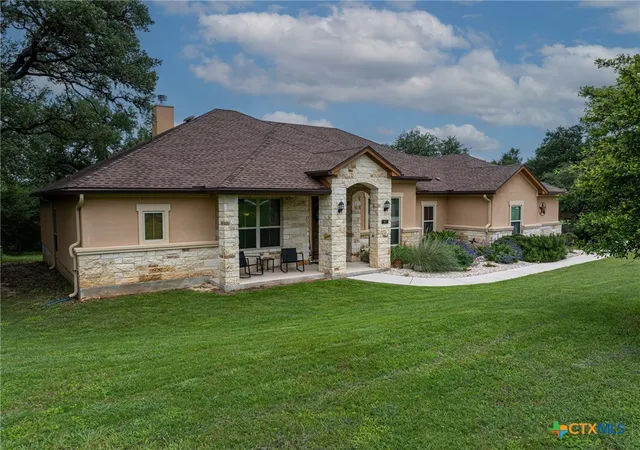 Photo 2 of Sale Pending at 1937 Hunters Cvs, New Braunfels, TX 78132 | MLS# 616475 | Listing updated on 2026-09-19