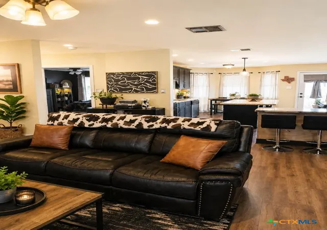 Photo 3 of Sale Pending at 4403 Matt Dr, Killeen, TX 76549 | MLS# 616566 | Listing updated on 2026-09-13