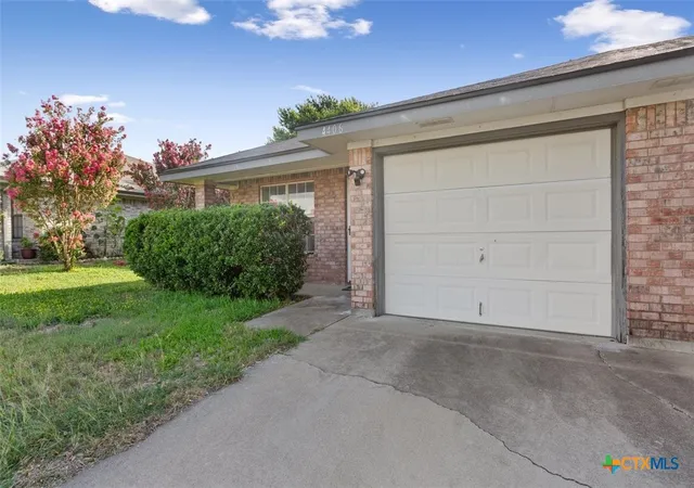 Photo 2 of Townhouse for sale at 4406 Acorn Crk Trl, Killeen, TX 76542 | MLS# 616549 | Listing updated on 2026-09-05