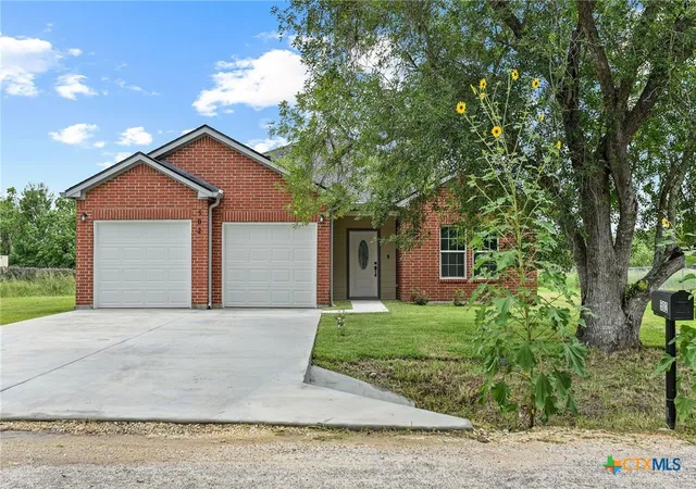 Photo 3 of Single family home for sale at 502 Trent St, Victoria, TX 77905 | MLS# 616603 | Listing updated on 2026-08-28