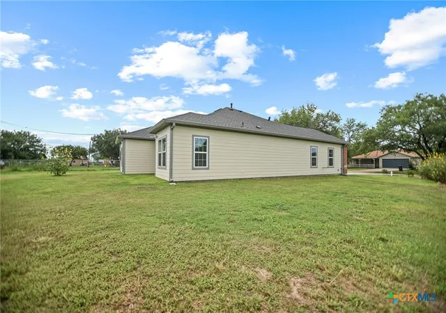 Photo 4 of Single family home for sale at 502 Trent St, Victoria, TX 77905 | MLS# 616603 | Listing updated on 2026-08-28