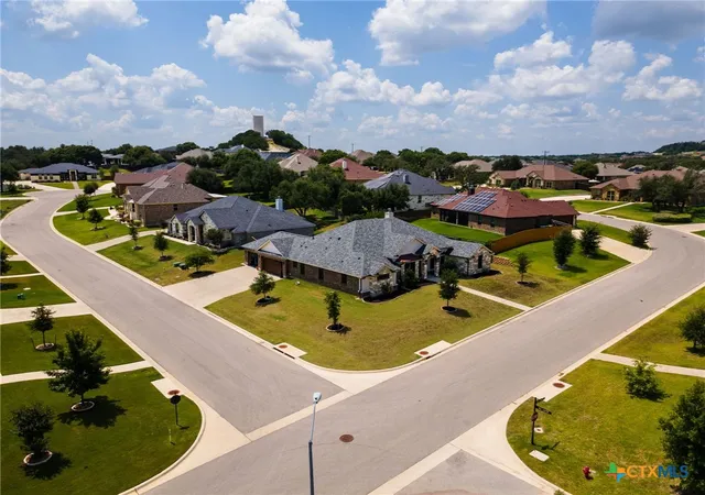 Photo 2 of Single family home for sale at 4003 Fossil Ridge Dr, Nolanville, TX 76559 | MLS# 616600 | Listing updated on 2026-08-31