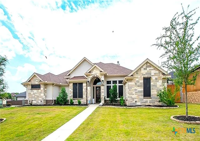 Photo 3 of Single family home for sale at 4003 Fossil Ridge Dr, Nolanville, TX 76559 | MLS# 616600 | Listing updated on 2026-08-31