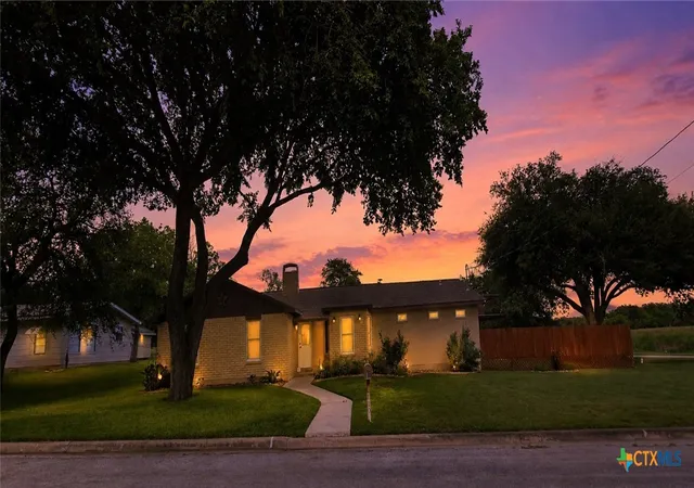 Photo 1 of Single family home for sale at 110 Live Oak St, Gonzales, TX 78629 | MLS# 616125 | Listing updated on 2026-08-27