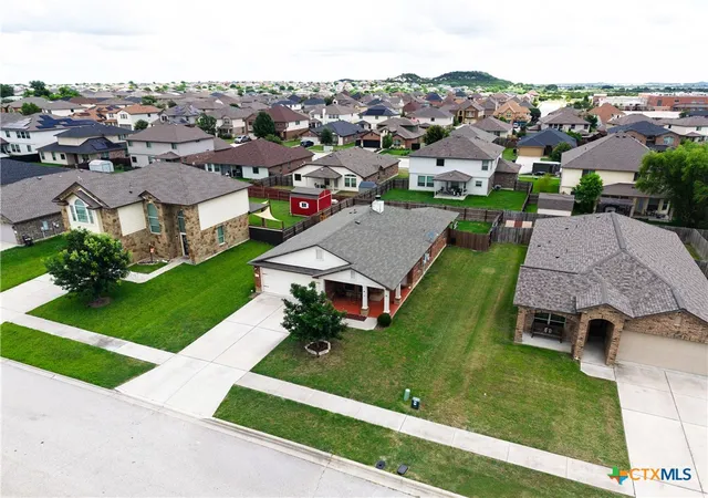 Photo 2 of Sale Pending at 6504 Cool Crk Dr, Killeen, TX 76549 | MLS# 616385 | Listing updated on 2026-09-28