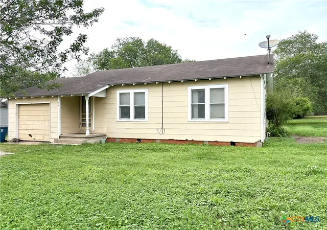 Photo 1 of Sale Pending at 314 E North St, Goliad, TX 77963 | MLS# 616811 | Listing updated on 2026-10-01