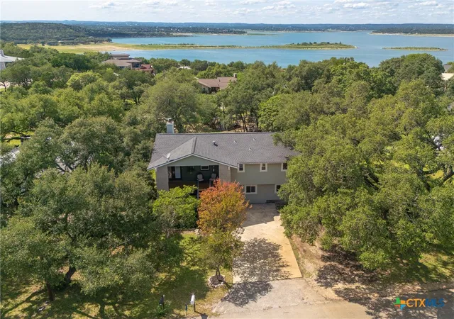 Photo 2 of Single family home for sale at 1215 Amanda, Canyon Lake, TX 78133 | MLS# 616905 | Listing updated on 2026-09-04