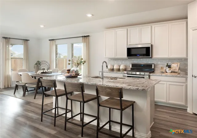 Photo 2 of Sale Pending at 213 Bark Holw, San Antonio, TX 78233 | MLS# 616960 | Listing updated on 2026-08-18