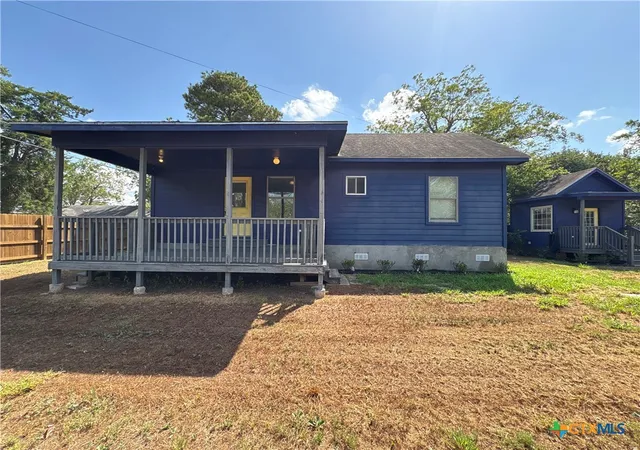Photo 3 of House for sale at 1017 W Nueces St, Victoria, TX 77901 | MLS# 617062 | Listing updated on 2026-09-02