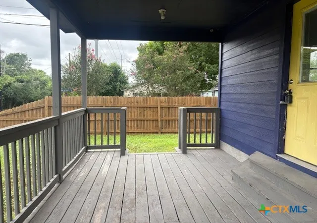 Photo 4 of House for sale at 1017 W Nueces St, Victoria, TX 77901 | MLS# 617062 | Listing updated on 2026-09-02