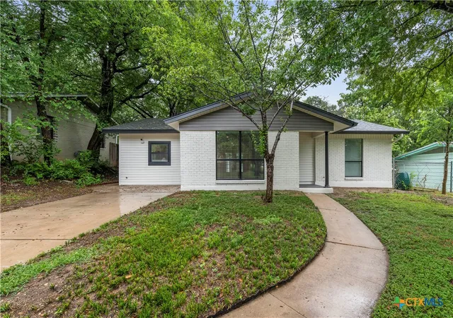 Photo 2 of Single family home for sale at 6805 Tulane Dr, Austin, TX 78723 | MLS# 617097 | Listing updated on 2026-08-05