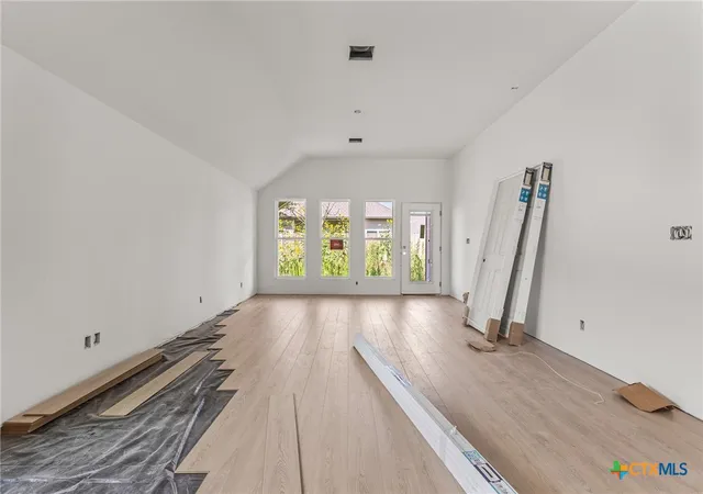 Photo 3 of Single family home for sale at 5232 Fenton Ln, Belton, TX 76513 | MLS# 616162 | Listing updated on 2026-10-06