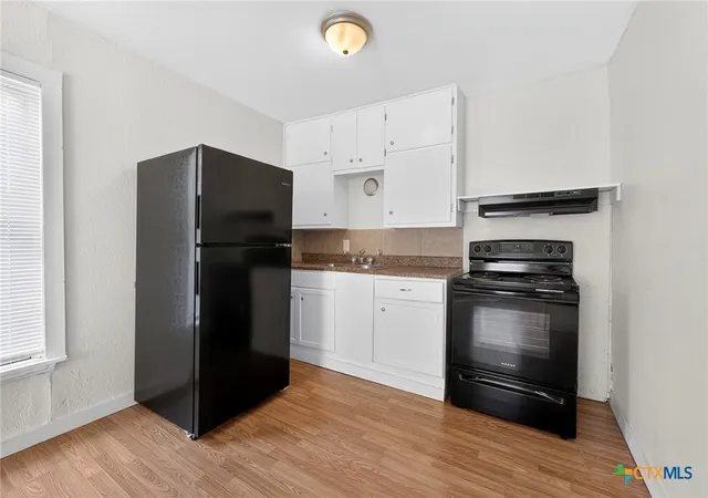 Photo 4 of House for sale at 422 W Green Ave, Killeen, TX 76541 | MLS# 617040 | Listing updated on 2026-09-14