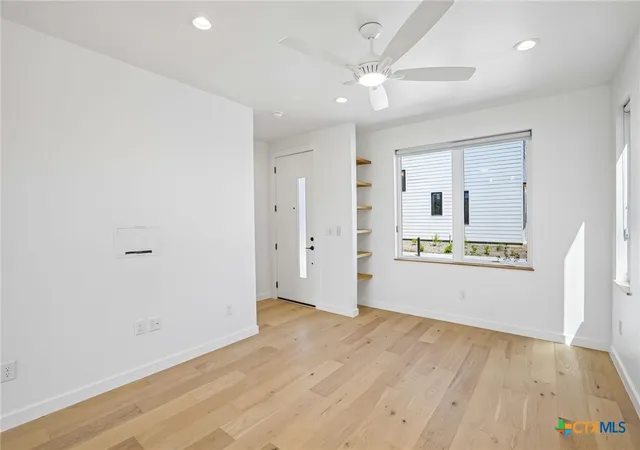 Photo 4 of Townhouse for sale at 104 Lively Ln #B, San Marcos, TX 78666 | MLS# 617267 | Listing updated on 2026-08-28
